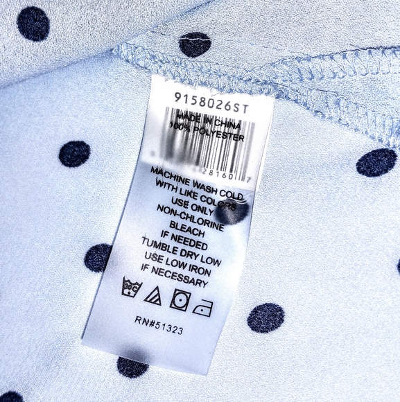 VINCE CAMUTO L/S TOP - BOHO LIGHT BLUE w/ NAVY POLKA-DOT- SMALL - Picture 6 of 7